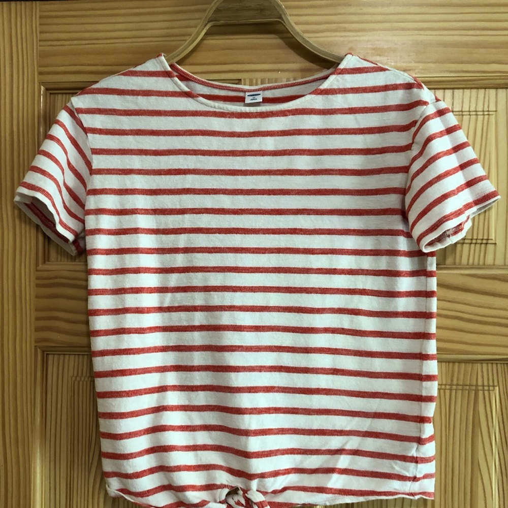 🏖Short sleeved tee by Old Navy